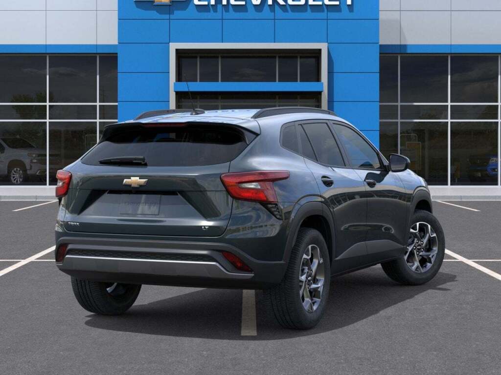 2026 Chevrolet Trax FWD LT