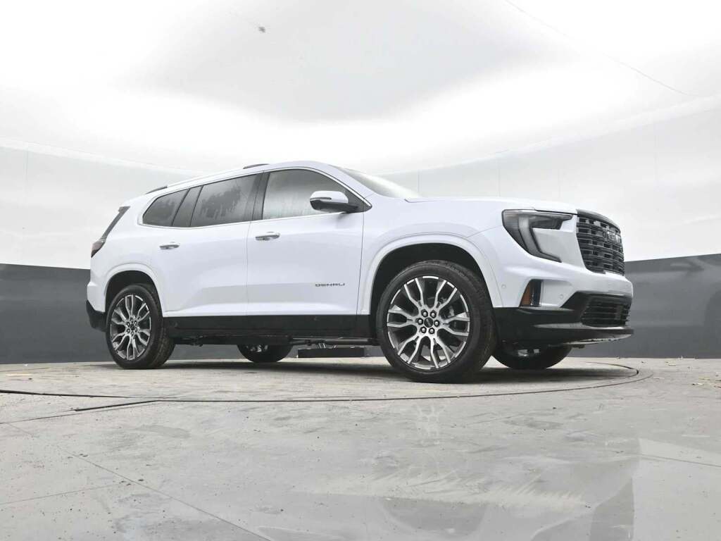2026 GMC Acadia Denali Ultimate AWD