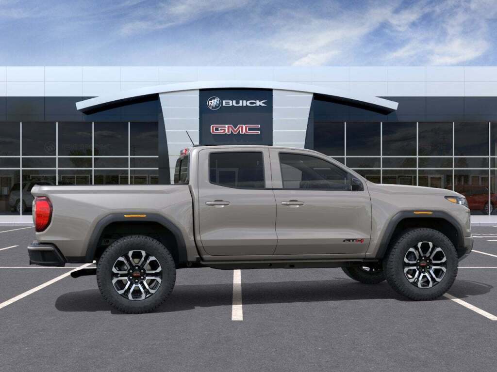 2026 GMC Canyon AT4, 4WD