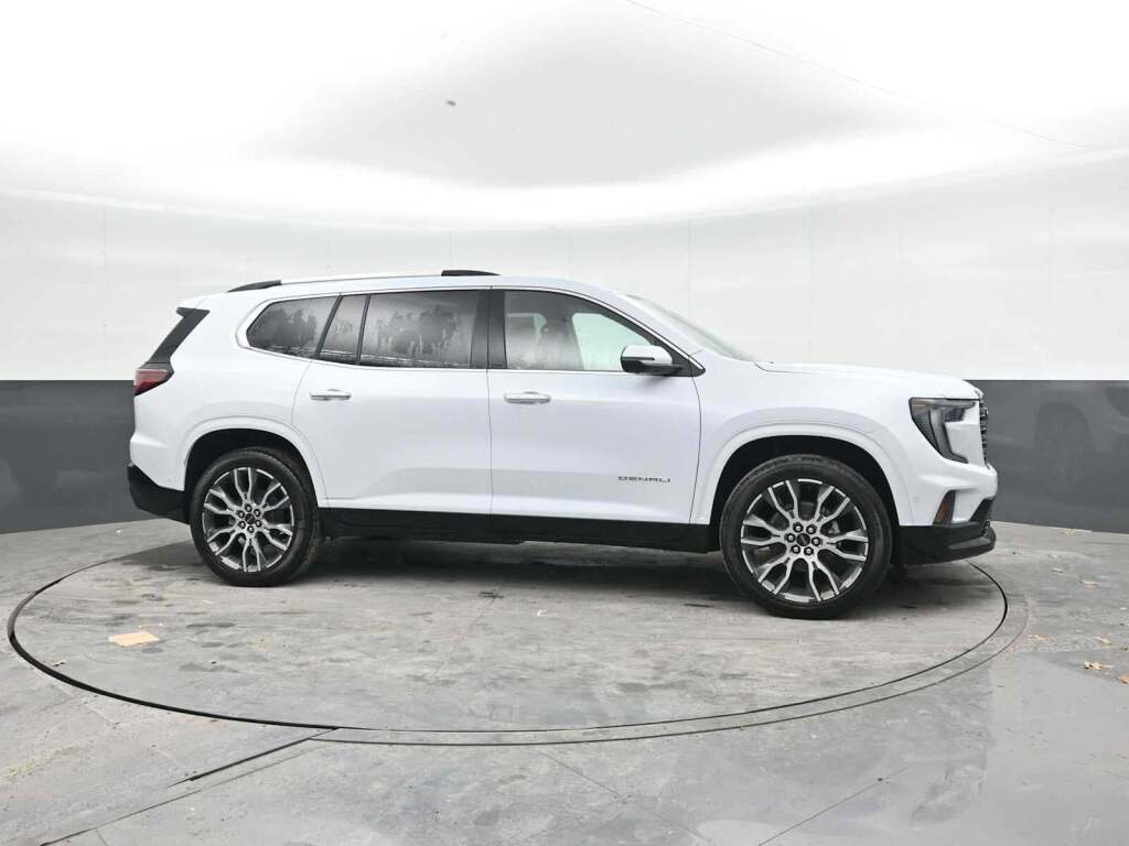2026 GMC Acadia Denali Ultimate AWD