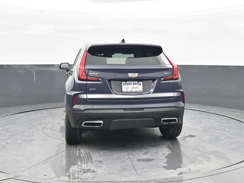 2024 Cadillac XT4 AWD Premium Luxury