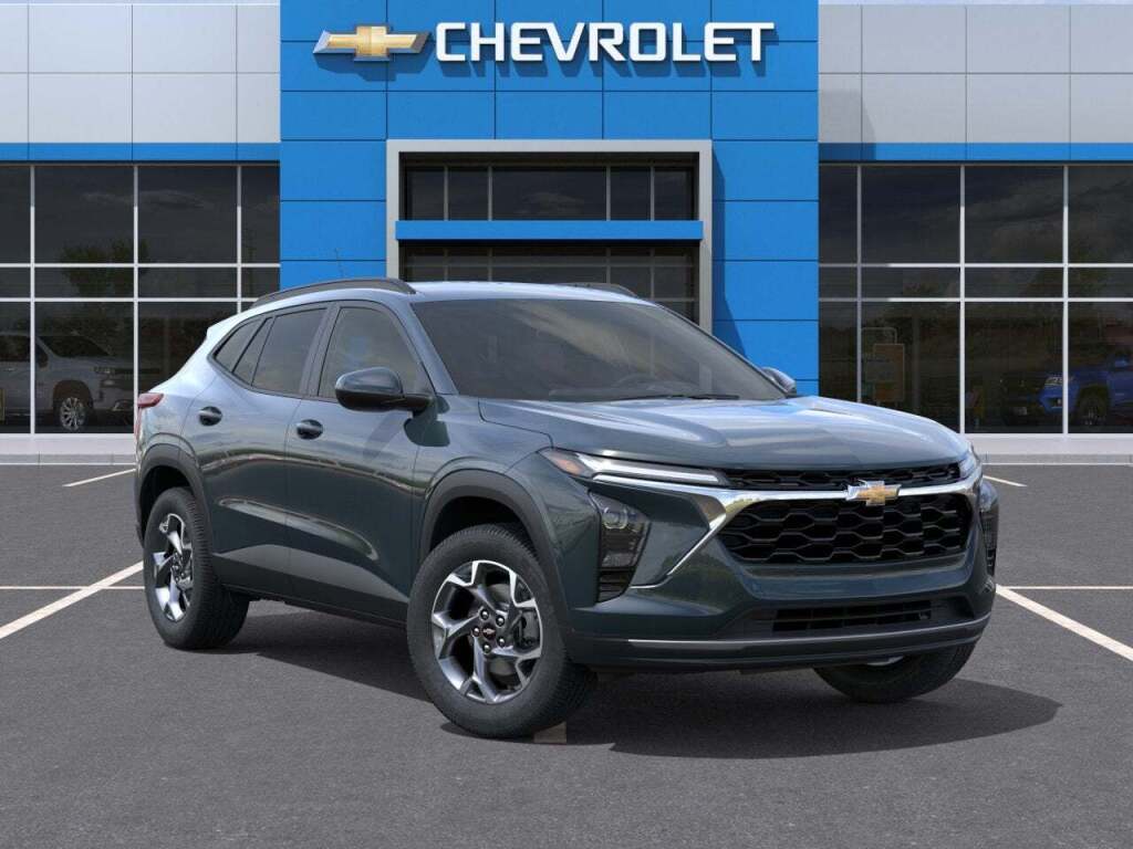 2026 Chevrolet Trax FWD LT