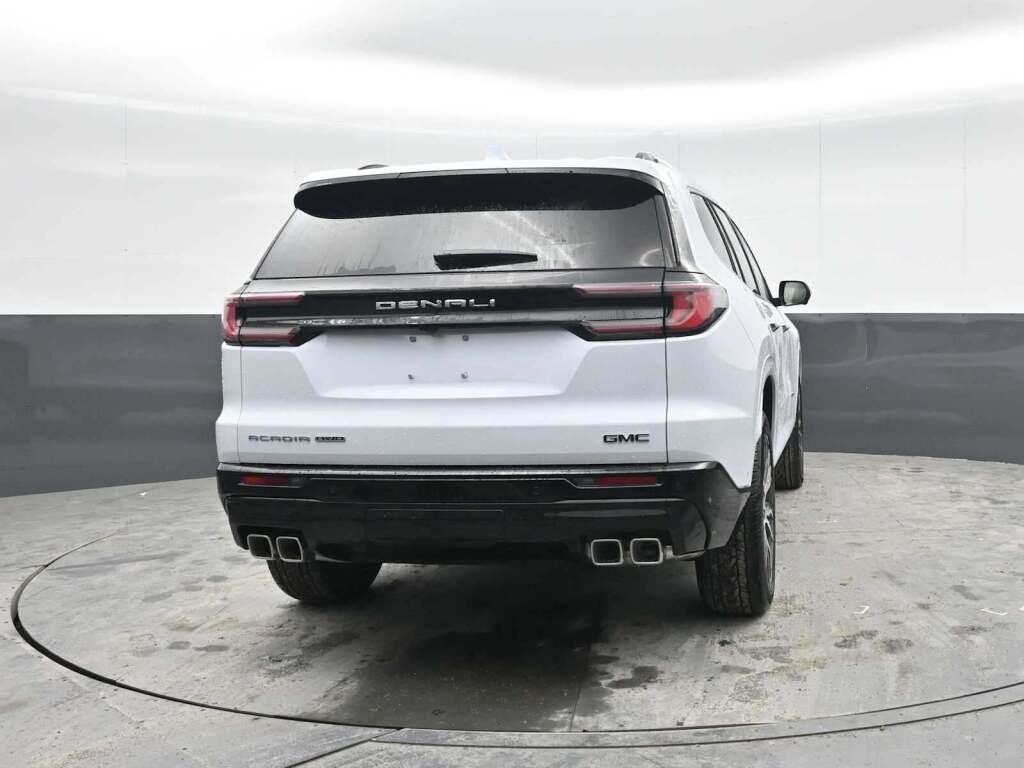 2026 GMC Acadia Denali Ultimate AWD