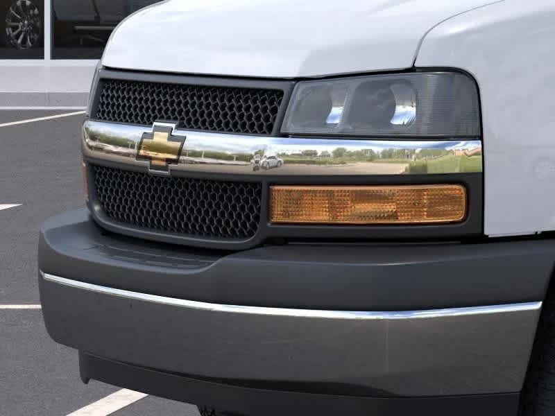 2025 Chevrolet Express Cutaway Work Van