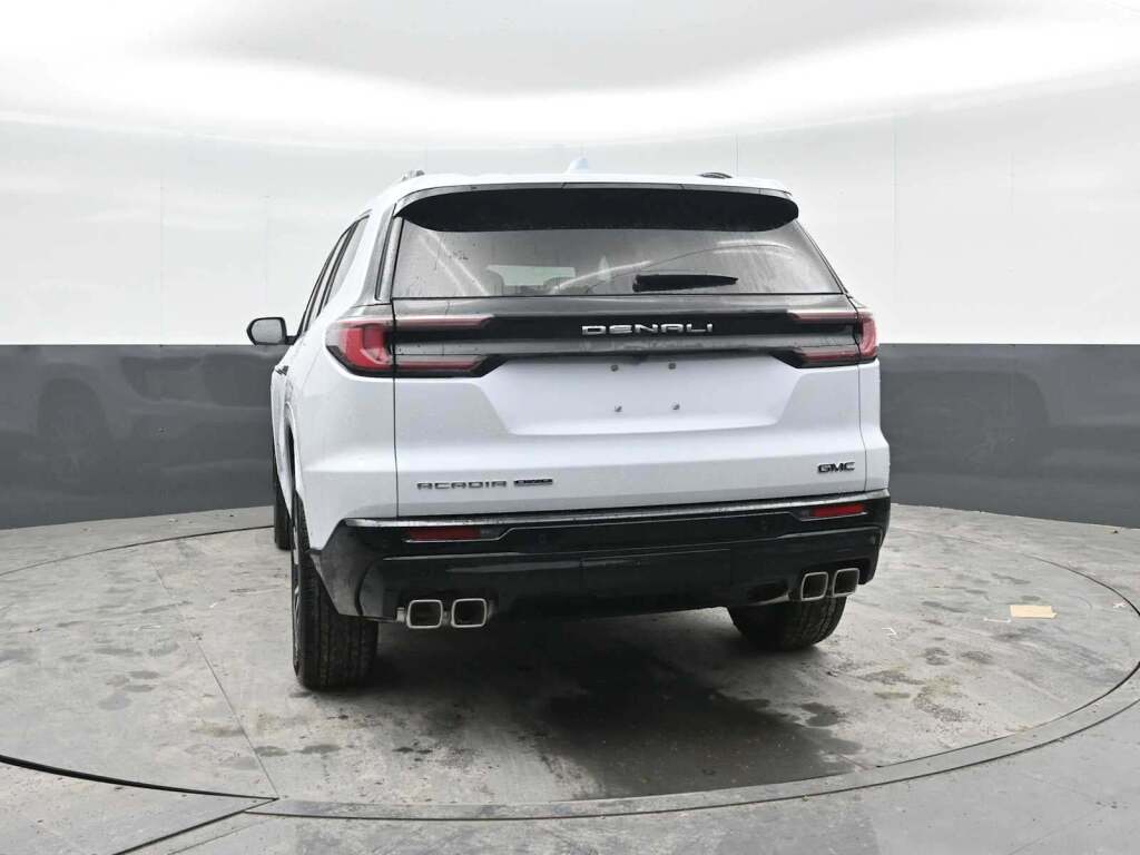 2026 GMC Acadia Denali Ultimate AWD