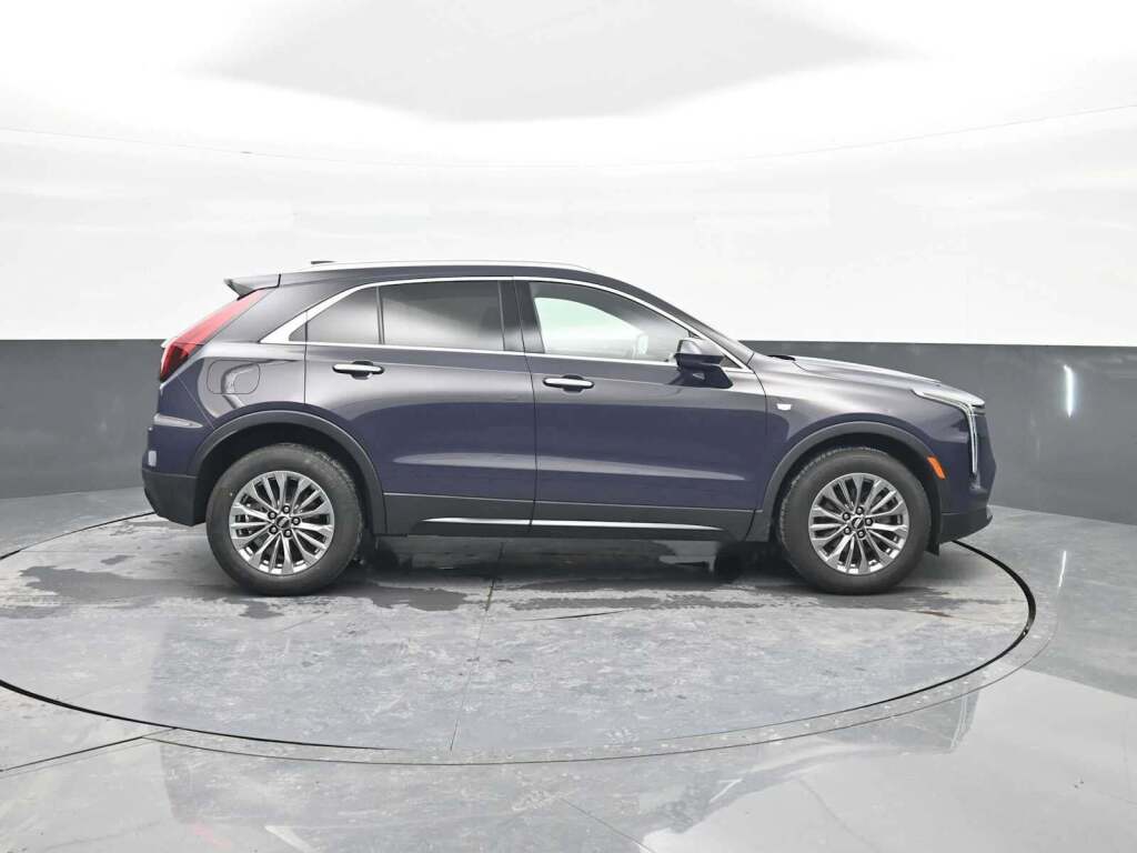 2024 Cadillac XT4 AWD Premium Luxury