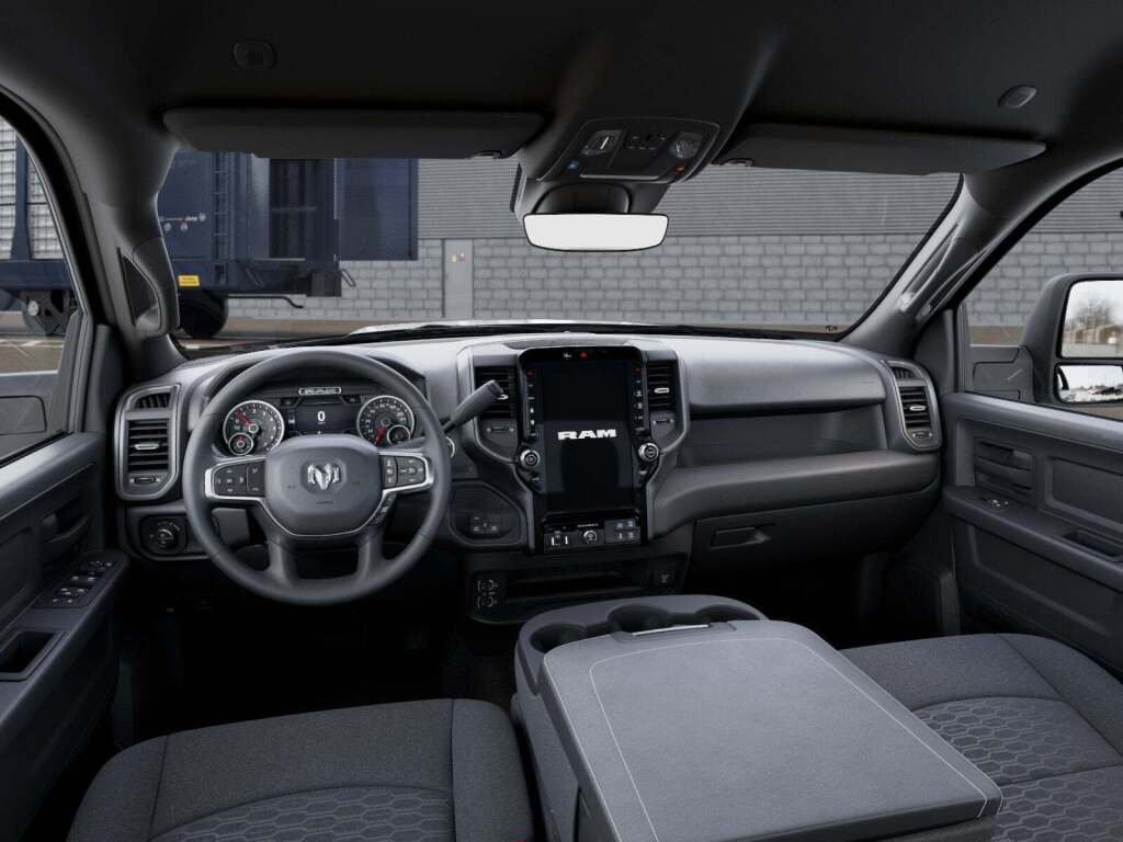 2026 Ram 2500 Tradesman Crew Cab 4x4 8' Box