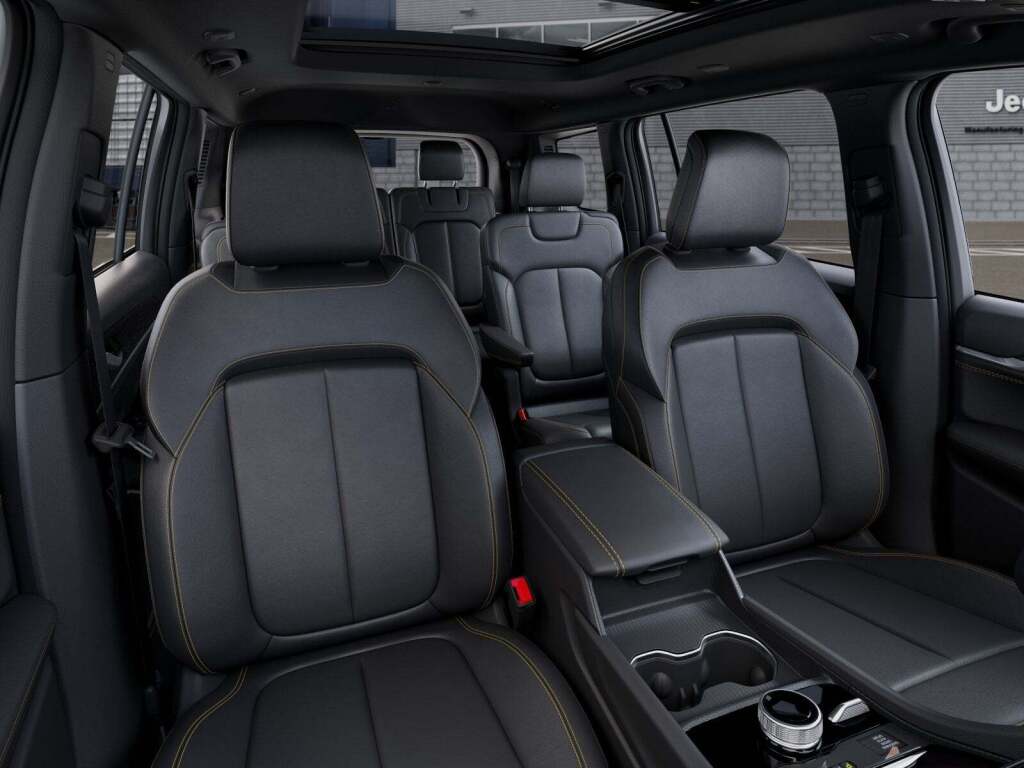 2026 Jeep Grand Cherokee L 85th Anniversary Edition