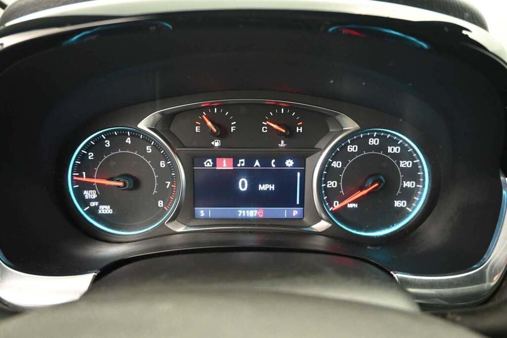 2023 Chevrolet Traverse FWD LT Cloth