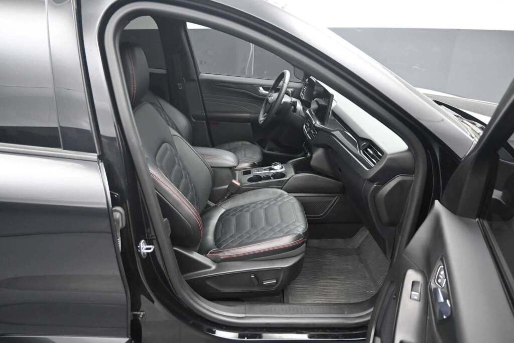 2023 Ford Escape ST-Line Elite