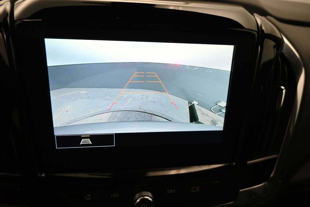 2023 Chevrolet Traverse FWD LT Cloth
