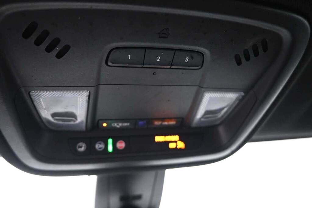 2023 Chevrolet Traverse FWD LT Cloth