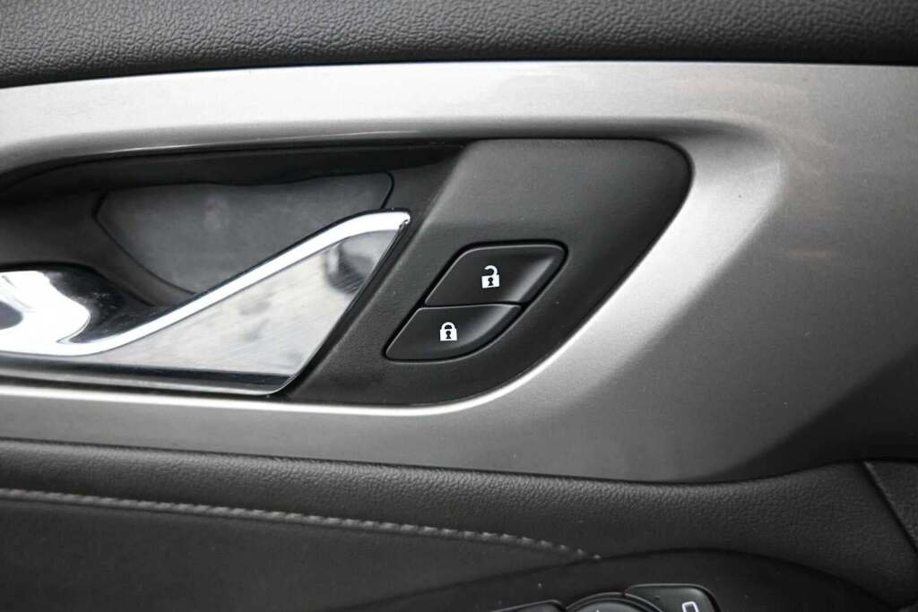 2023 Chevrolet Traverse FWD LT Cloth