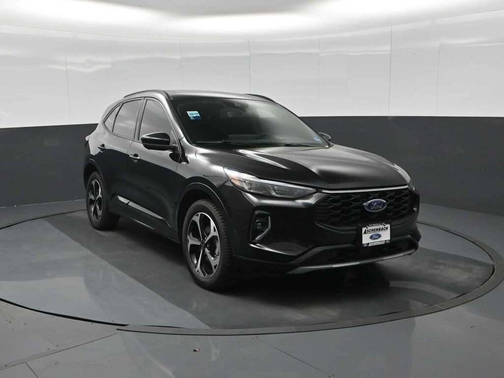 2023 Ford Escape ST-Line Elite