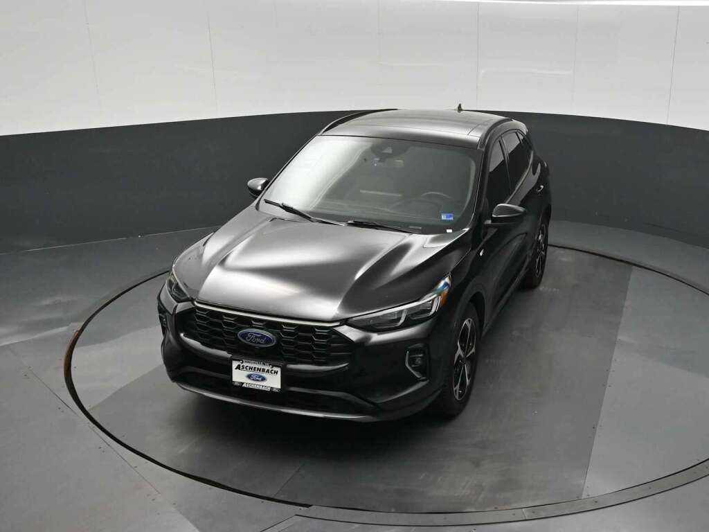 2023 Ford Escape ST-Line Elite
