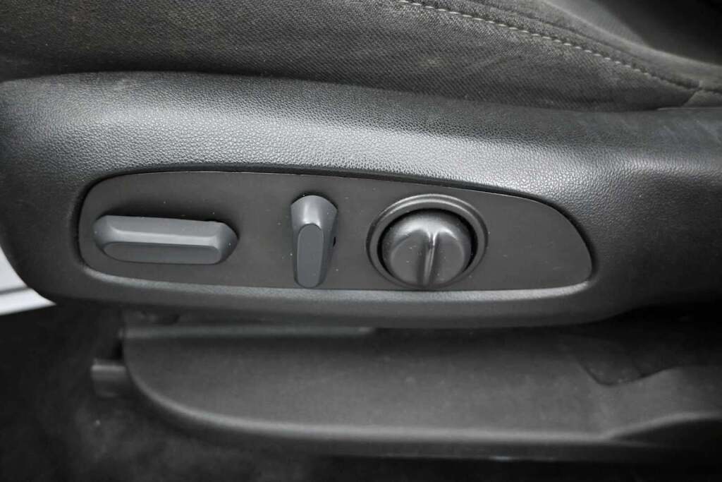 2023 Chevrolet Traverse FWD LT Cloth