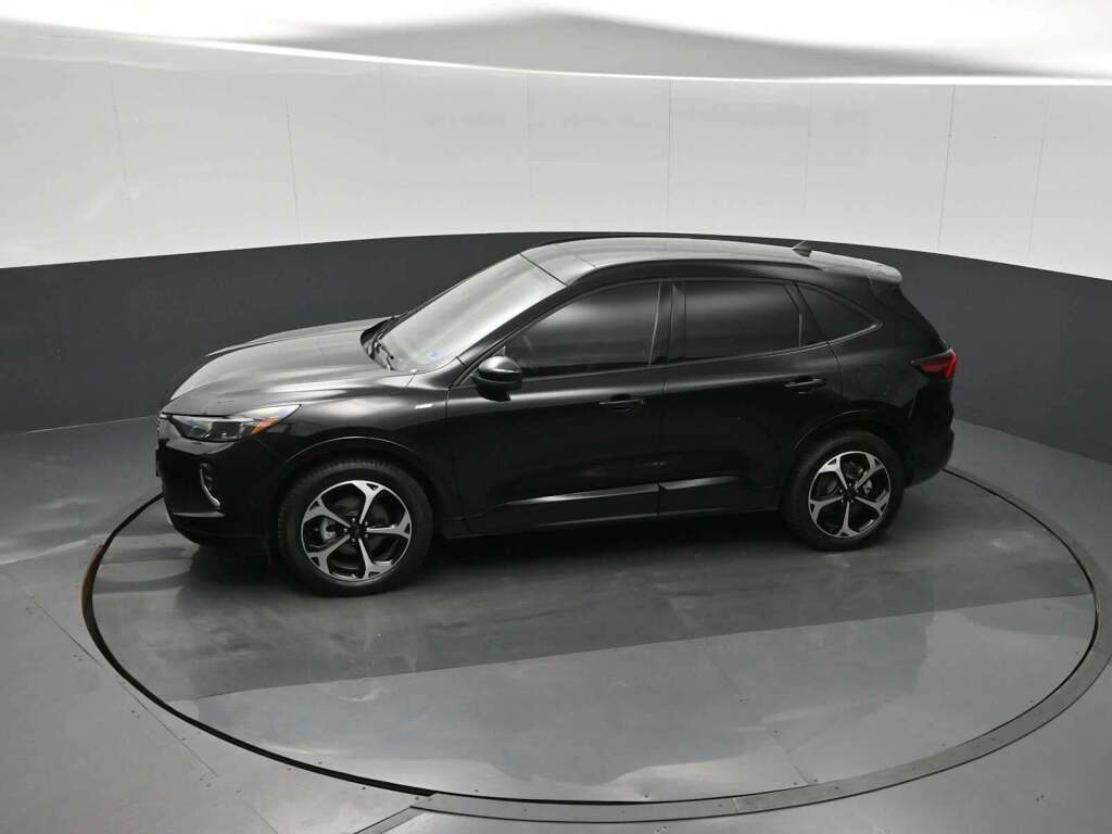 2023 Ford Escape ST-Line Elite
