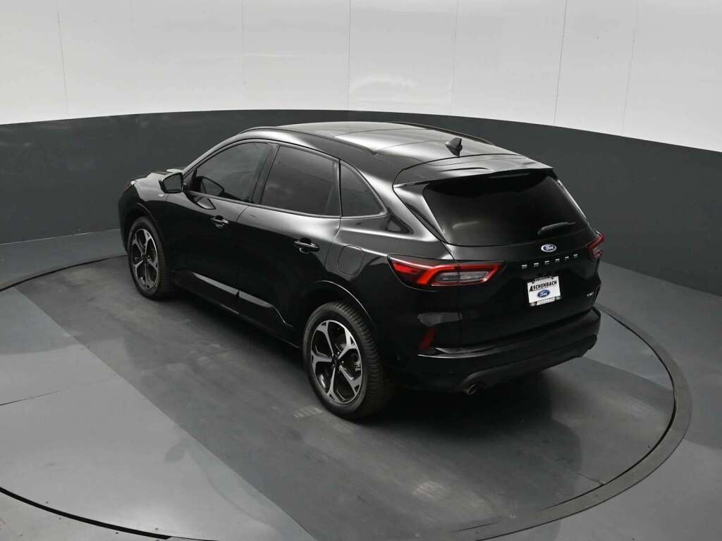 2023 Ford Escape ST-Line Elite
