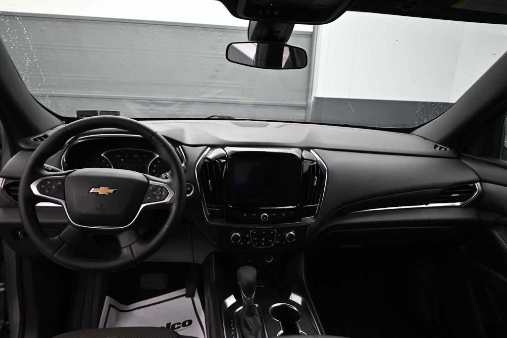 2023 Chevrolet Traverse FWD LT Cloth