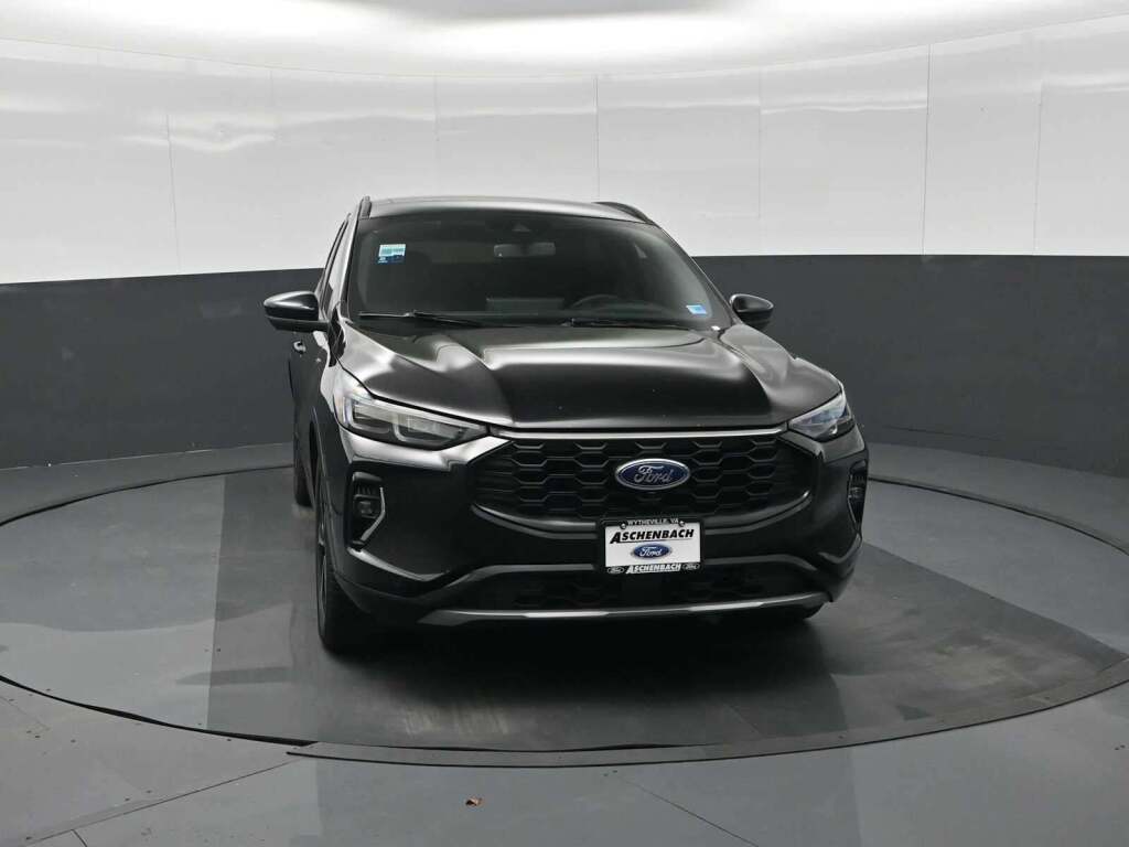 2023 Ford Escape ST-Line Elite
