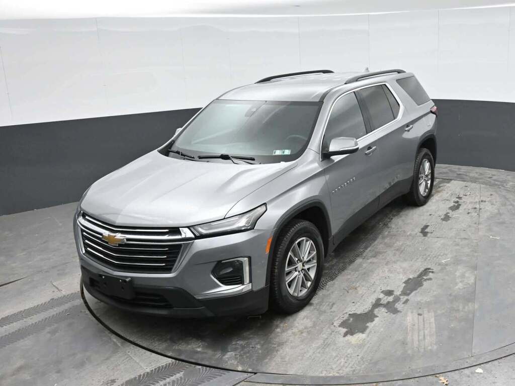 2023 Chevrolet Traverse FWD LT Cloth
