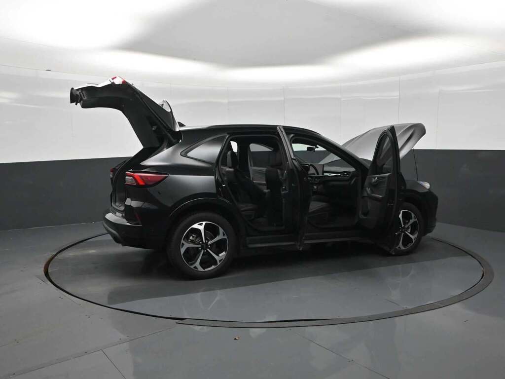 2023 Ford Escape ST-Line Elite