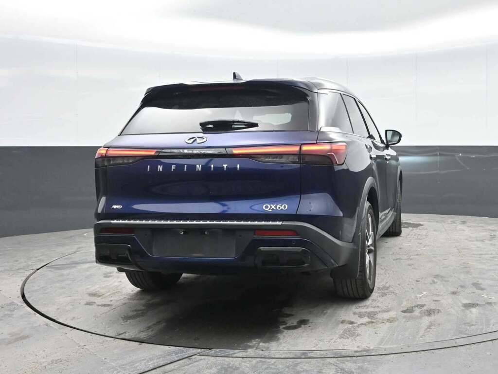 2023 INFINITI QX60 LUXE AWD