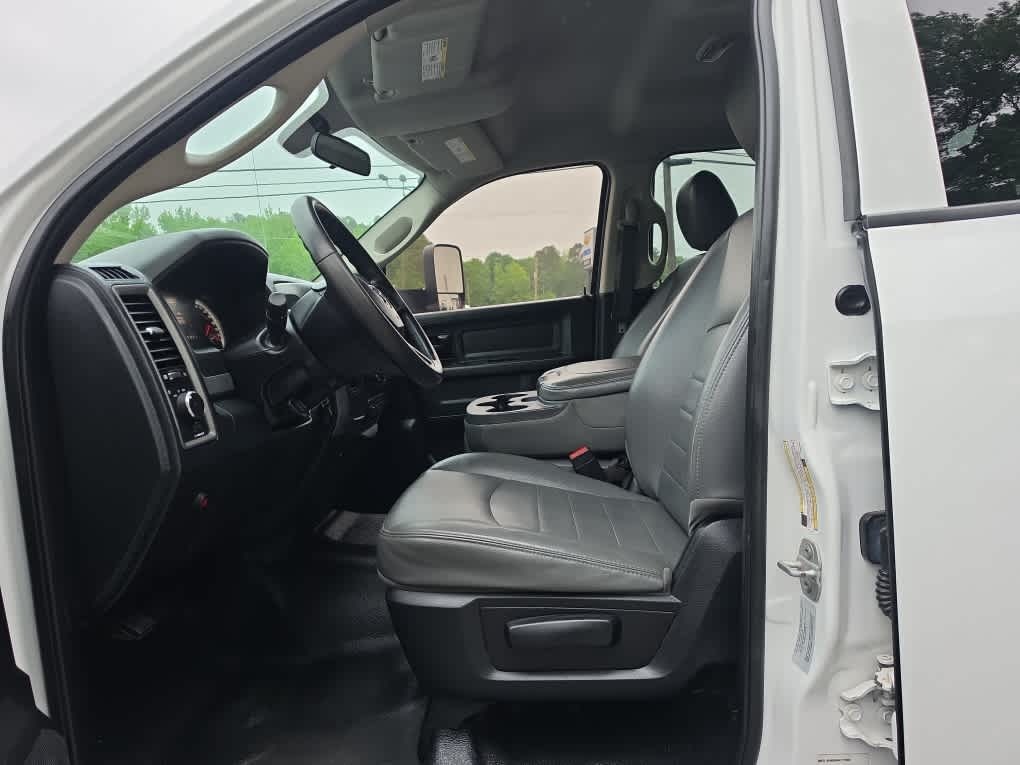 2015 Ram 5500 Chassis Tradesman/SLT/Laramie