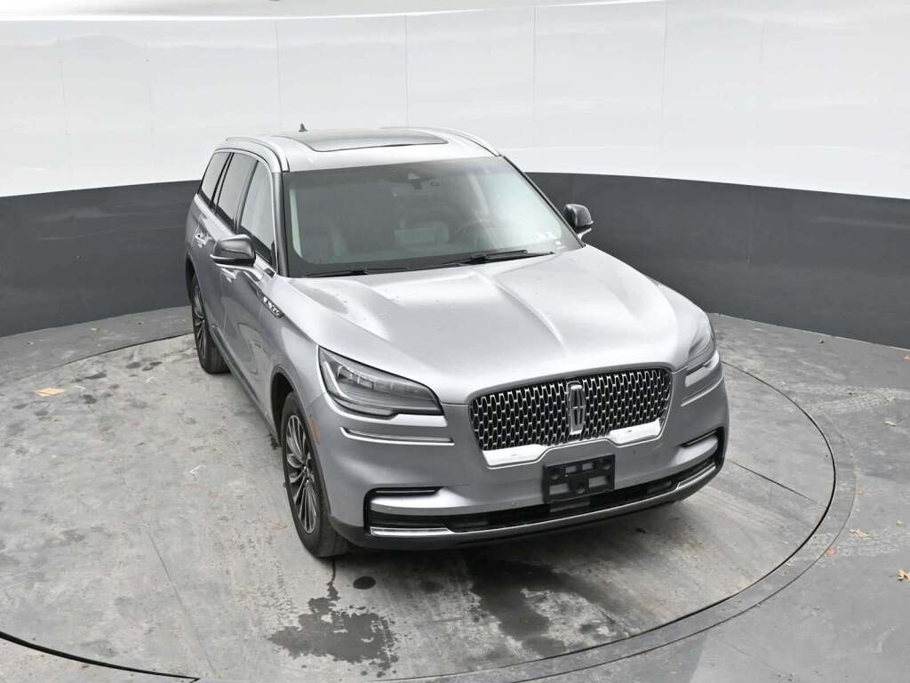 2023 Lincoln Aviator Standard