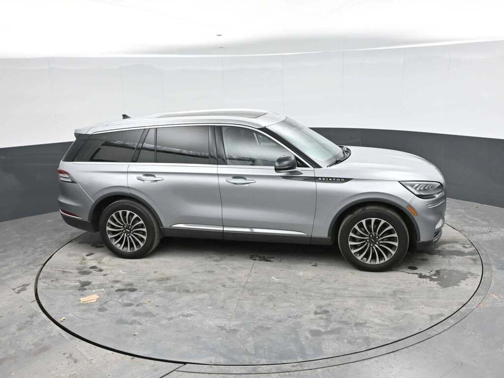2023 Lincoln Aviator Standard