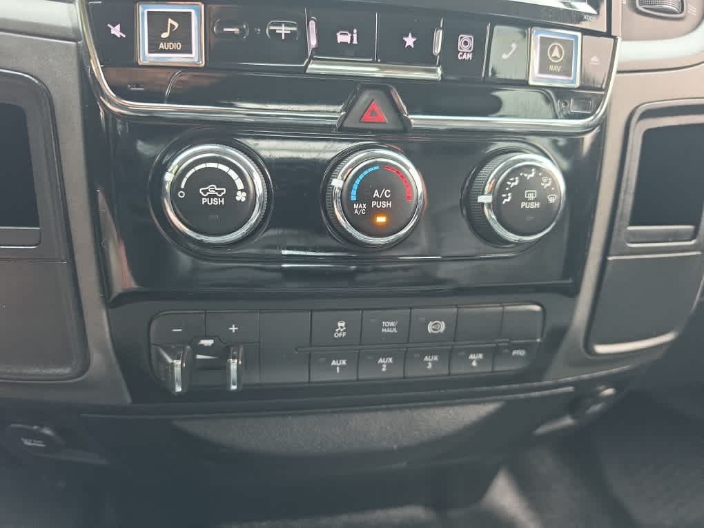 2015 Ram 5500 Chassis Tradesman/SLT/Laramie