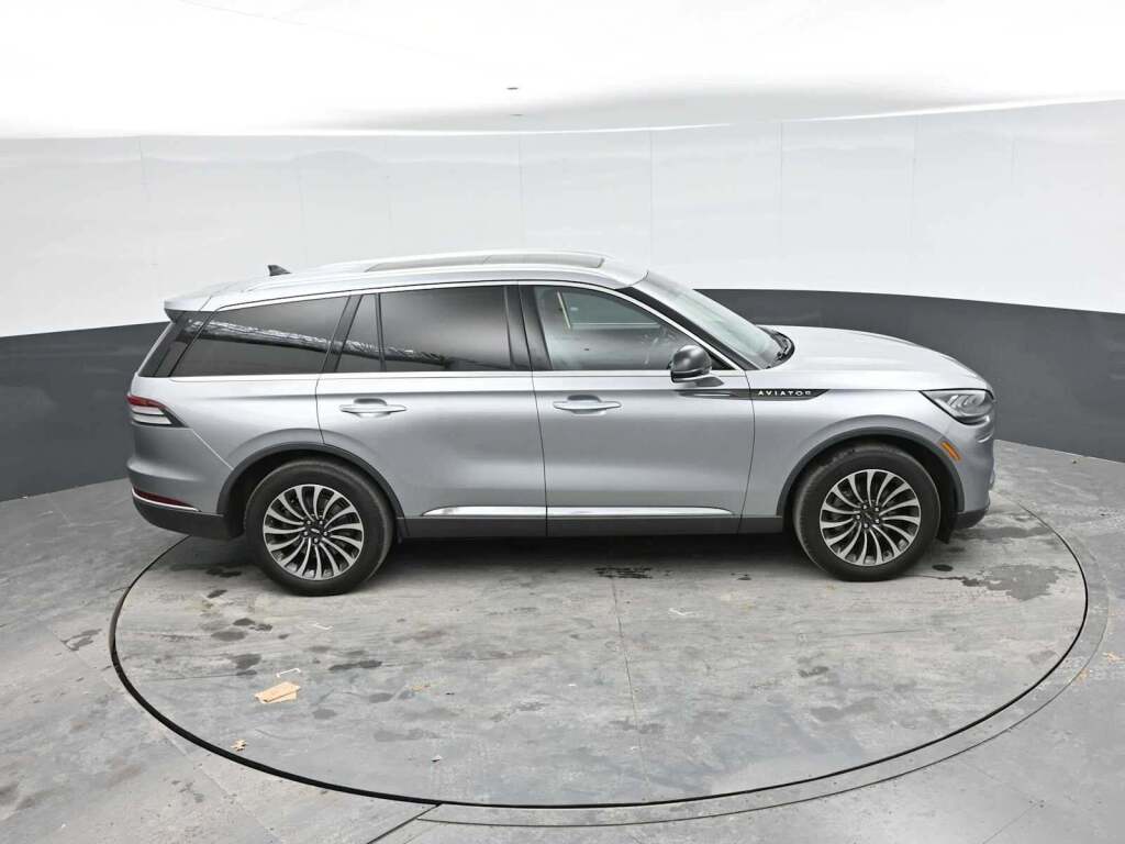 2023 Lincoln Aviator Standard