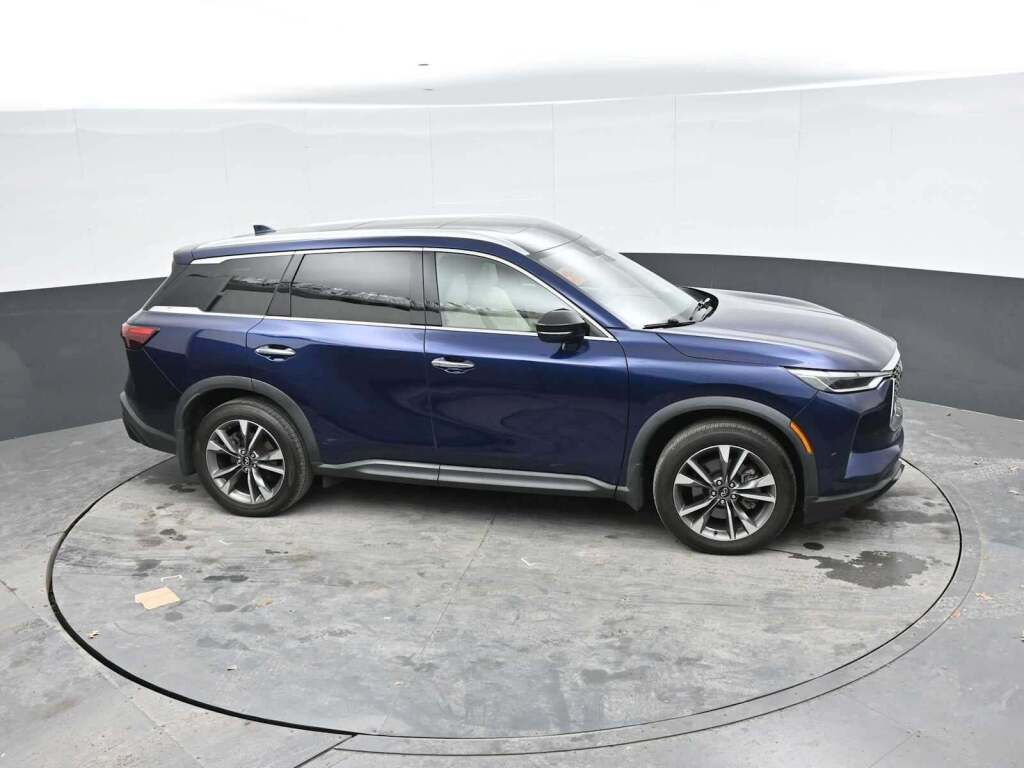 2023 INFINITI QX60 LUXE AWD