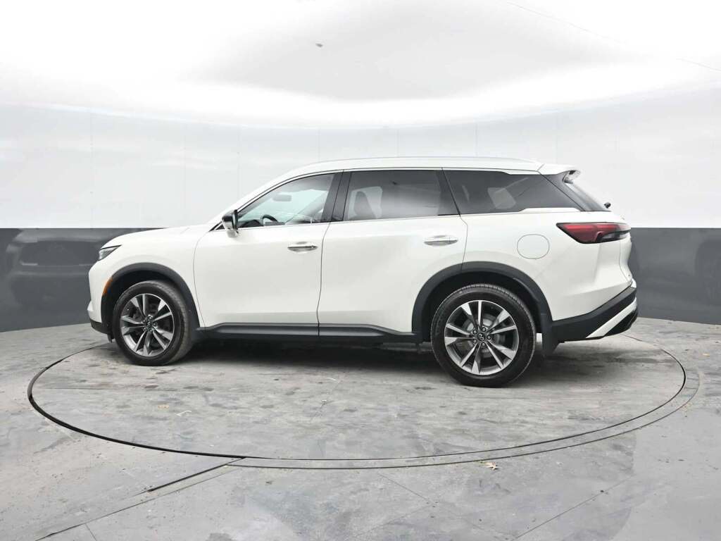 2023 INFINITI QX60 LUXE AWD