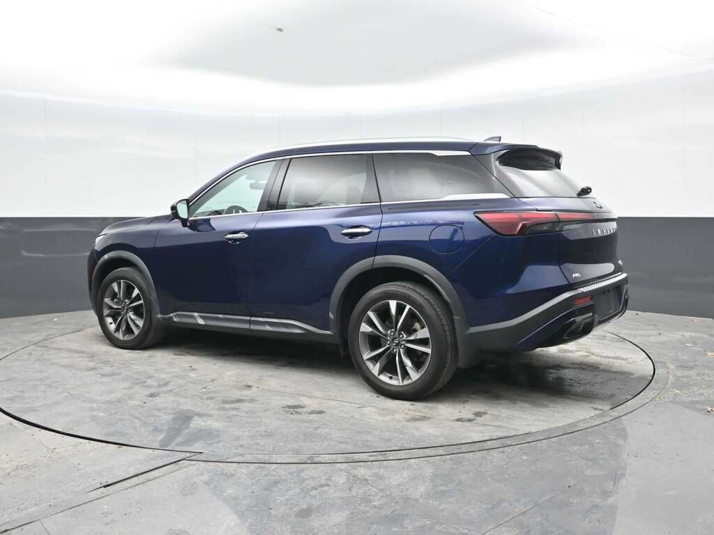 2023 INFINITI QX60 LUXE AWD