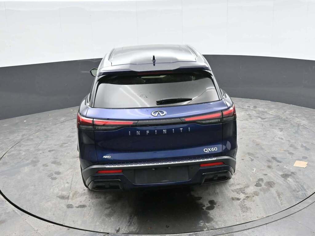 2023 INFINITI QX60 LUXE AWD