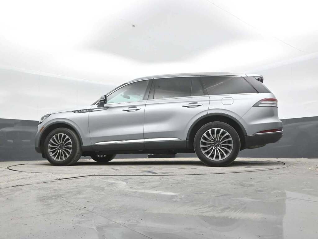 2023 Lincoln Aviator Standard