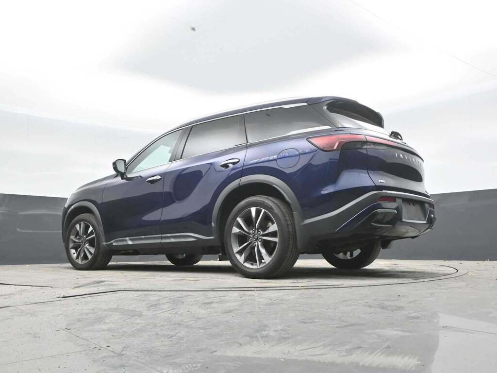 2023 INFINITI QX60 LUXE AWD