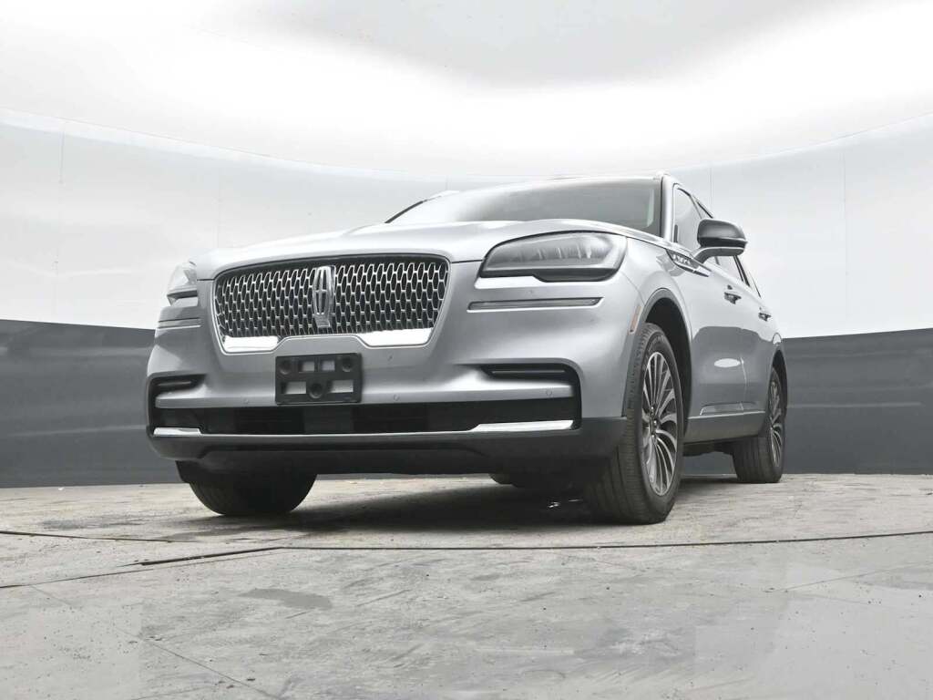 2023 Lincoln Aviator Standard