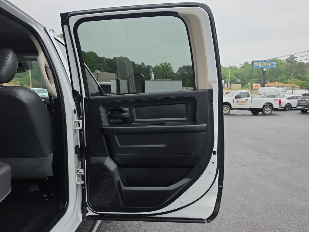 2015 Ram 5500 Chassis Tradesman/SLT/Laramie