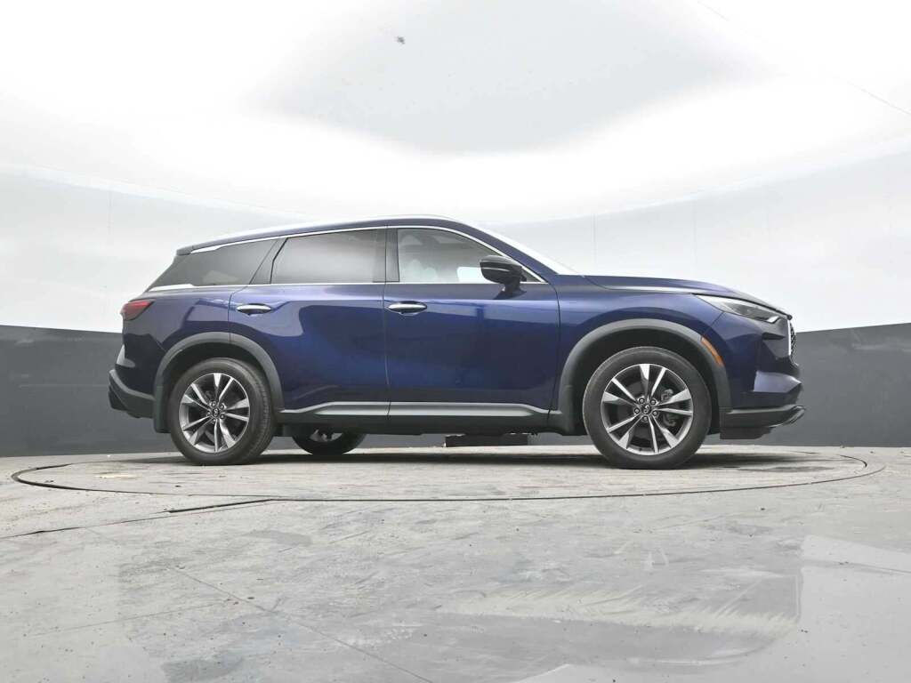 2023 INFINITI QX60 LUXE AWD