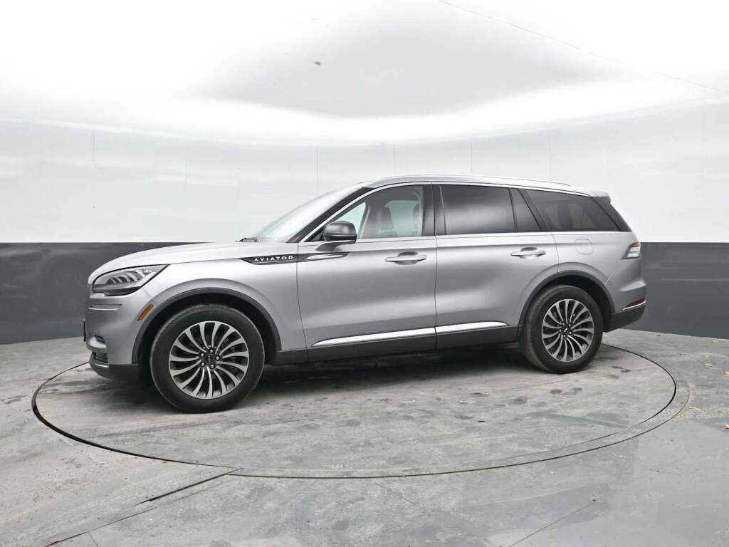 2023 Lincoln Aviator Standard