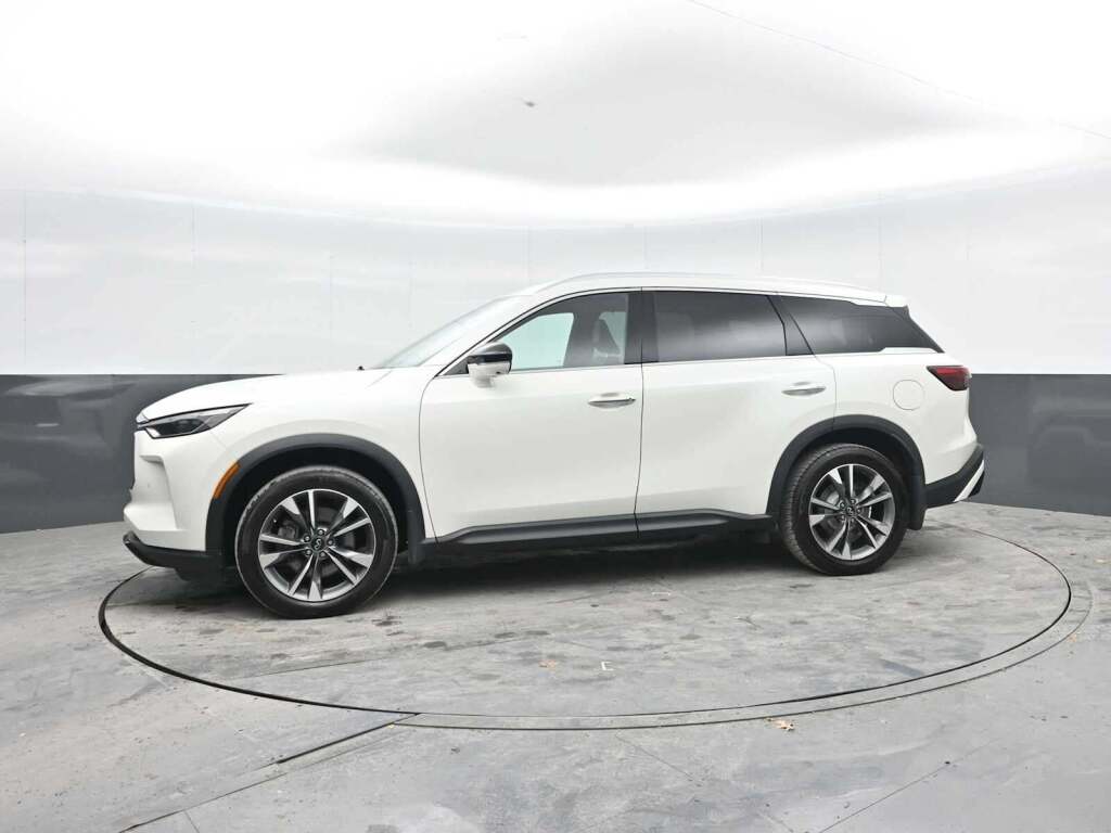 2023 INFINITI QX60 LUXE AWD