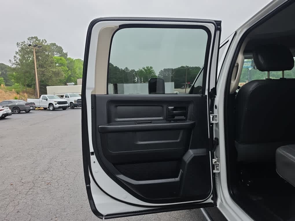 2015 Ram 5500 Chassis Tradesman/SLT/Laramie