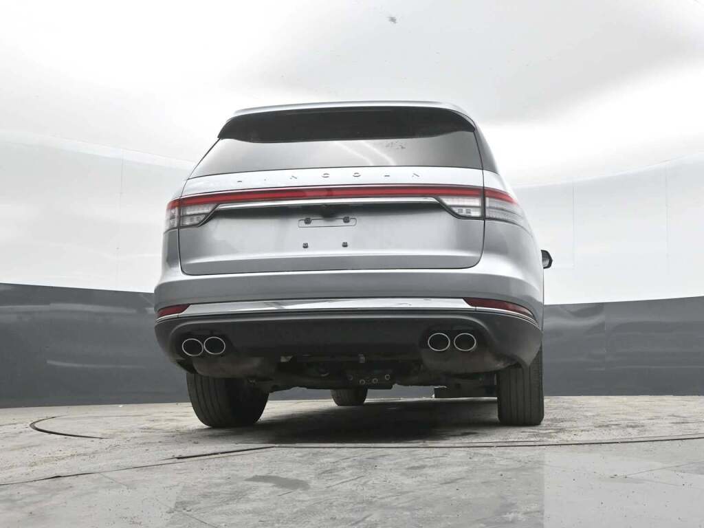 2023 Lincoln Aviator Standard