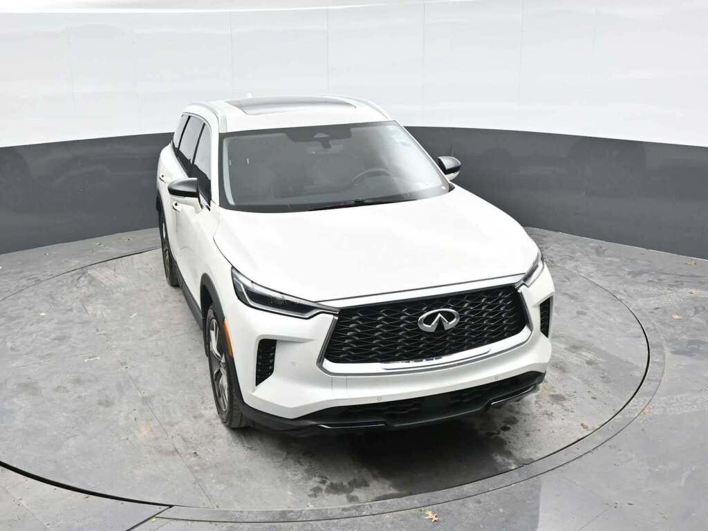 2023 INFINITI QX60 LUXE AWD