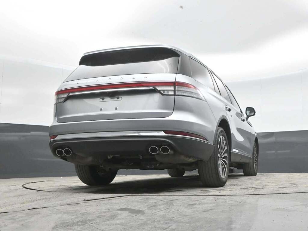 2023 Lincoln Aviator Standard