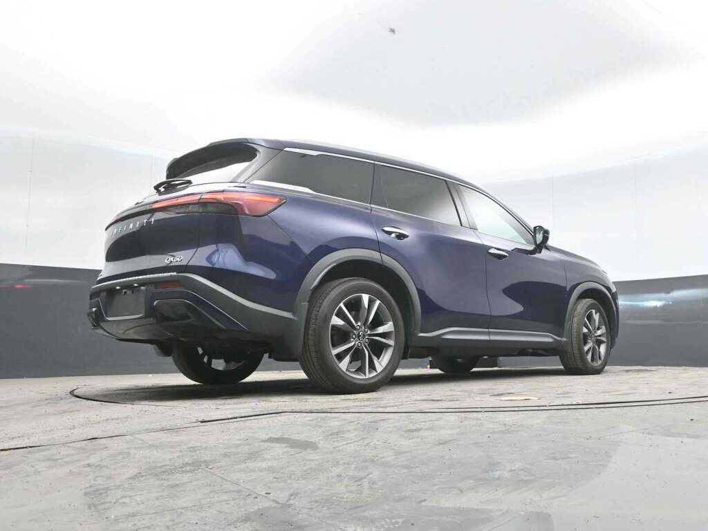 2023 INFINITI QX60 LUXE AWD