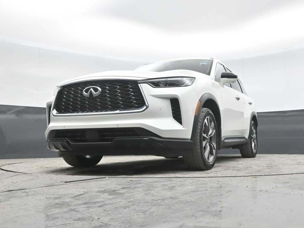 2023 INFINITI QX60 LUXE AWD
