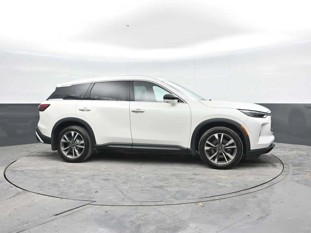2023 INFINITI QX60 LUXE AWD